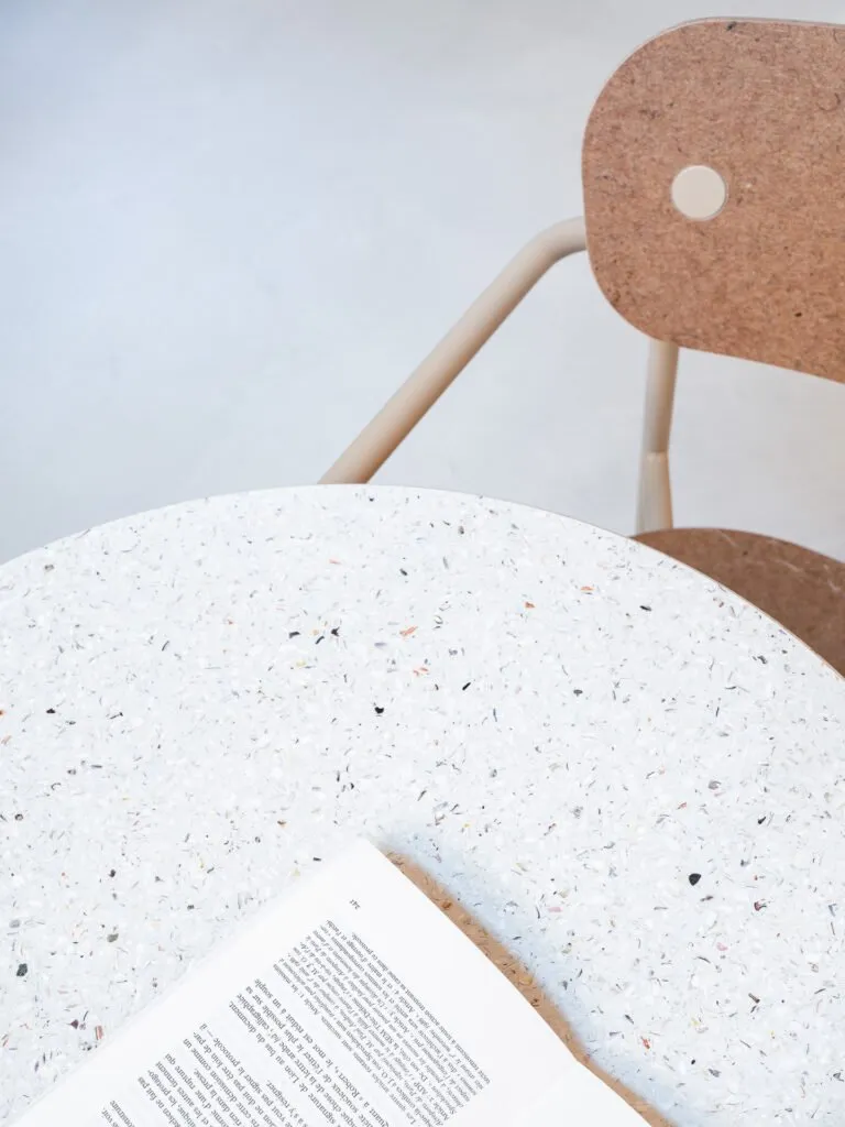 Ostrea, matériau de surface recyclé à base de coquilles d'huîtres, tendance Maison & Objet 2026